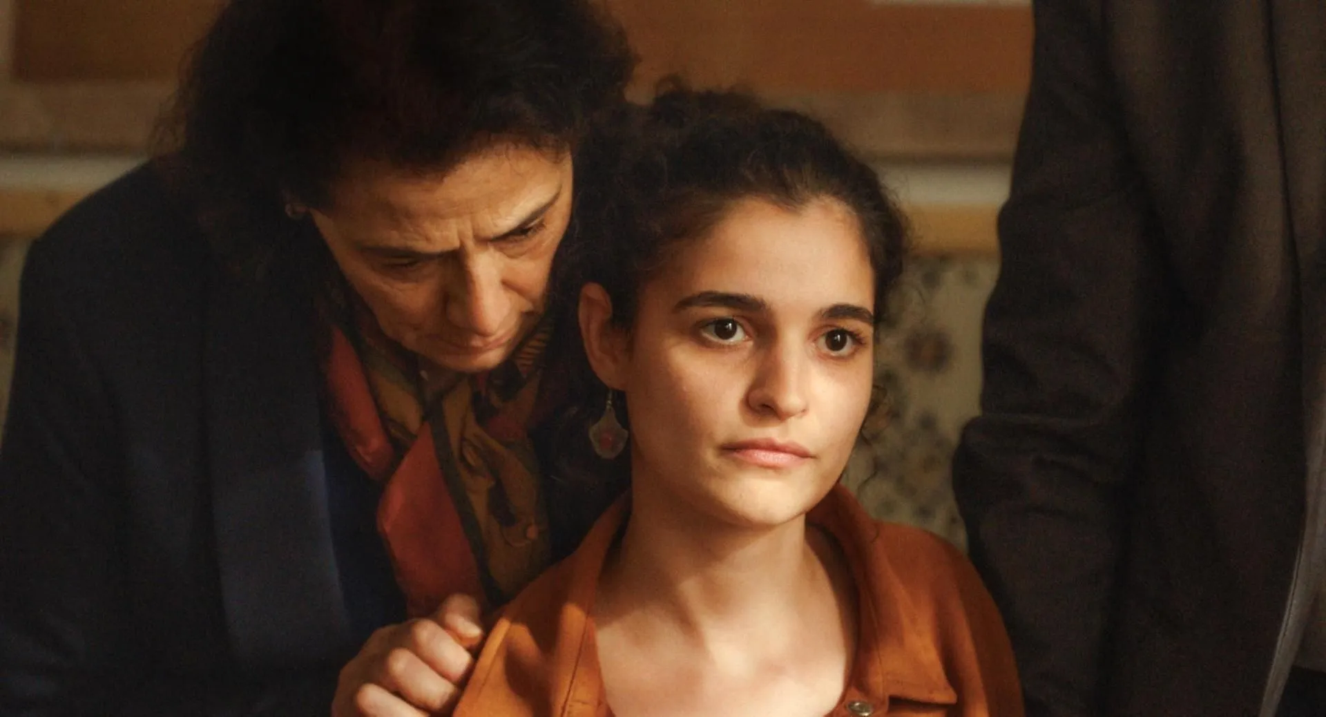 "À voix basse", de Leyla Bouzid - Memento Distribution