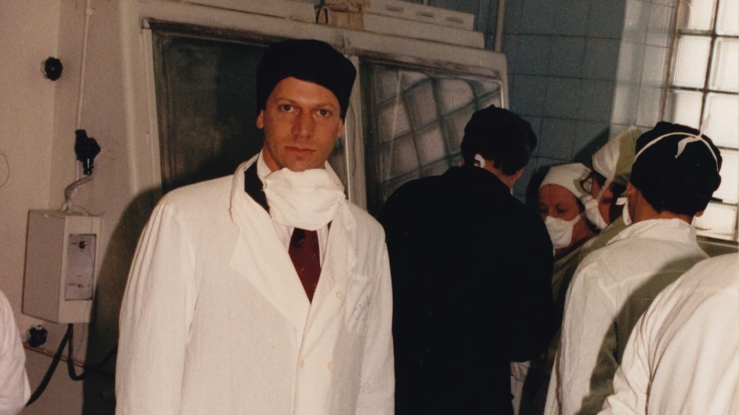 Andrew Weber visite l'usine métallurgique d'Oulba en 1994.