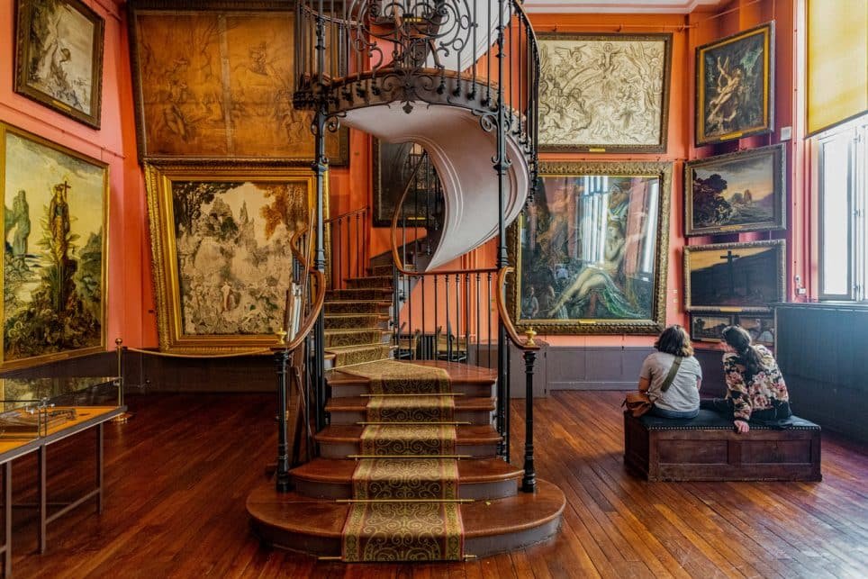 Quels musées sont gratuits ce 1er dimanche du mois à Paris et en Île-de-France ? 6 L’atelier du deuxième étage et l’impressionnant escalier en colimaçon de la Maison Gustave Moreau à Paris