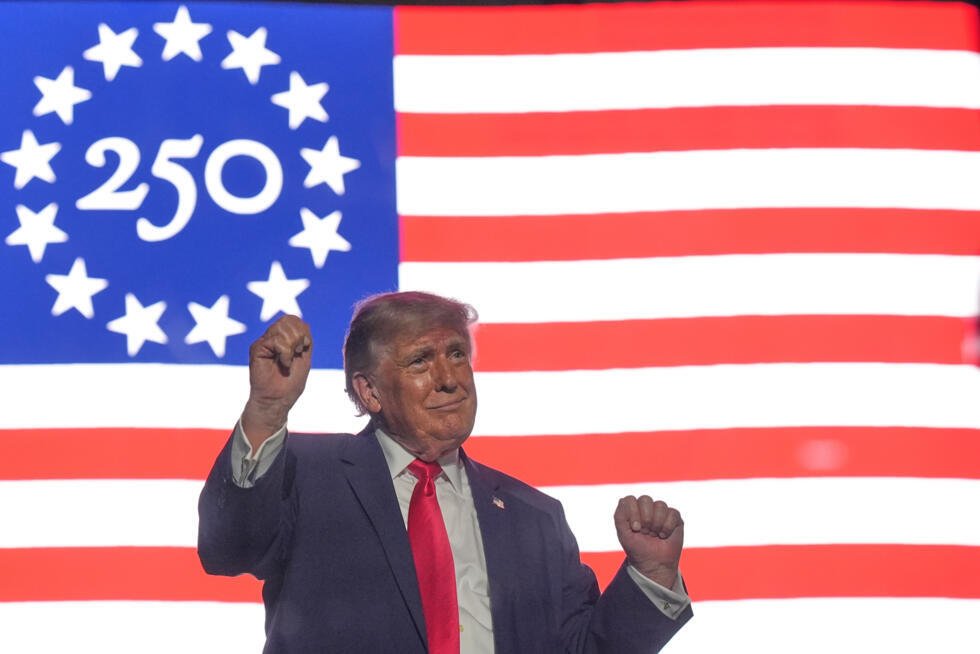 Le président Donald Trump conclut son discours prononcé lors de l'inauguration de la Great American State Fair, mercredi 24 juin 2026, sur le National Mall à Washington