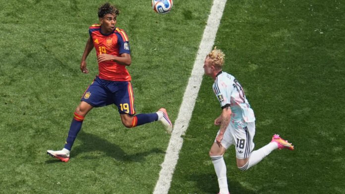 À la Une: le choc entre la France et l'Espagne en demi-finale du mondial de football À la Une: le choc entre la France et l'Espagne en demi-finale du mondial de football