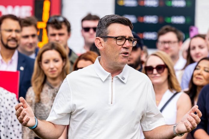 Andy Burnham inaugure son Downing Street « du Nord » <i class='fa fa-lock' aria-hidden='true'></i> Andy Burnham inaugure son Downing Street « du Nord » à Manchester