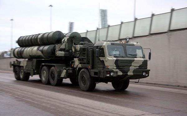 La Turquie envisage de revendre ses systèmes russes de défense aérienne S-400 à un pays du Golfe