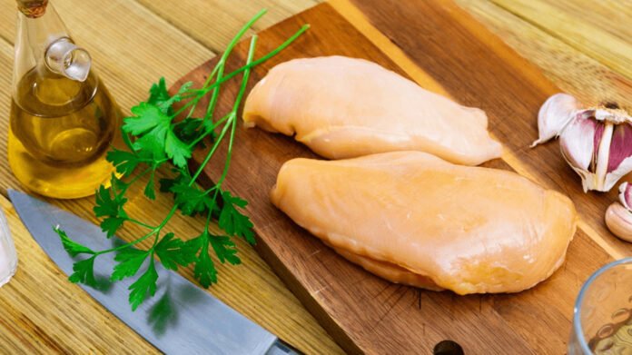 Poulet blanc ou jaune : lequel est le meilleur pour la santé ? Poulet blanc ou jaune : lequel est le meilleur pour la santé ?