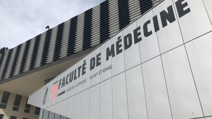 Médecine : 10 260 postes d’internes ouverts pour la promotion 2026, en hausse de 15 % par rapport à 2025