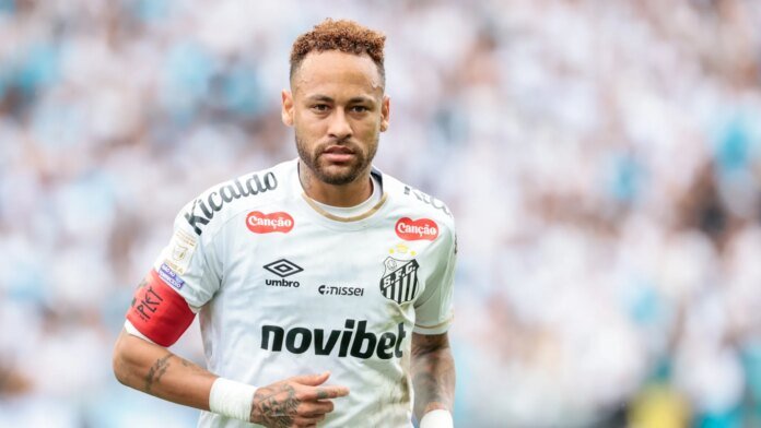 Mercato: Neymar botte en touche sur sa retraite, son père écarte tout arrêt