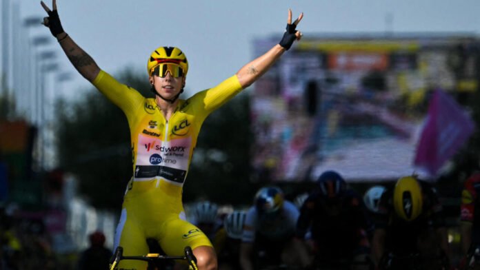 Tour de France Femmes, étape 2 : Wiebes récidive au sprint et conforte son maillot jaune Tour de France Femmes, étape 2 : Wiebes récidive au sprint et conforte son maillot jaune