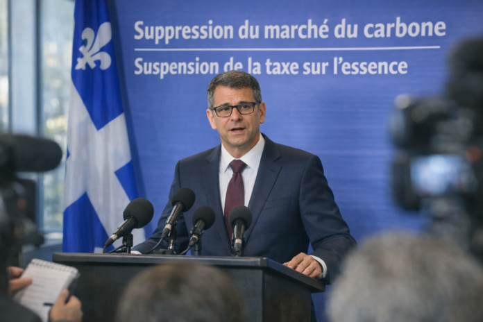 Duhaime promet la suppression du marché du carbone et la suspension de la taxe sur l’essence