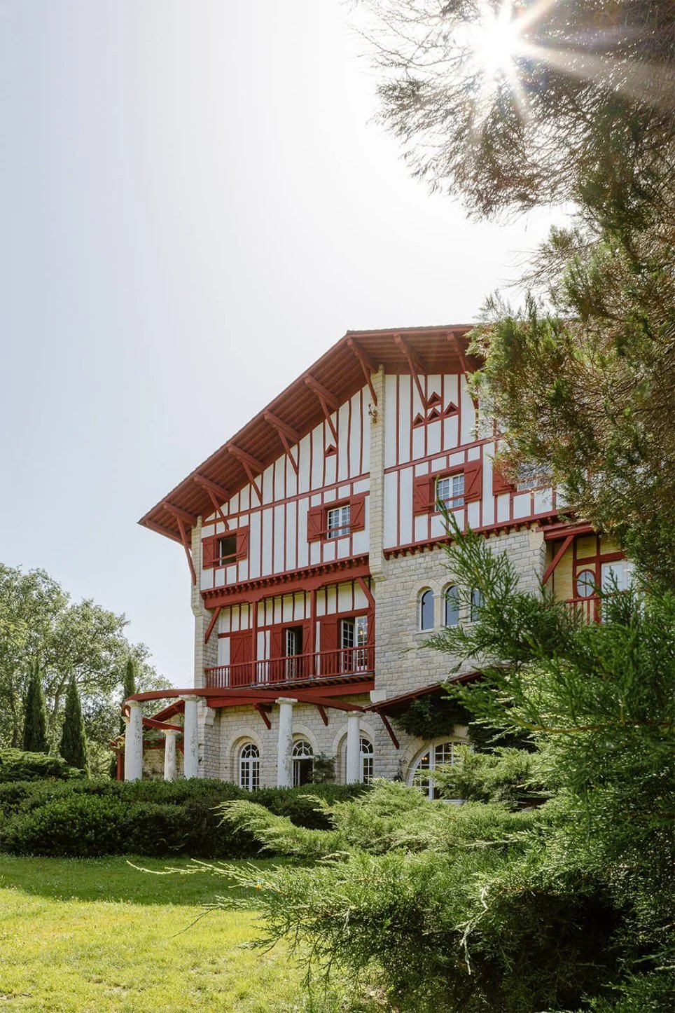 Jardin anglais à la Villa Arnaga à Combos-les-Bains