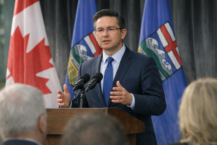 Poilievre presse l'Alberta de choisir le Canada le 19 octobre